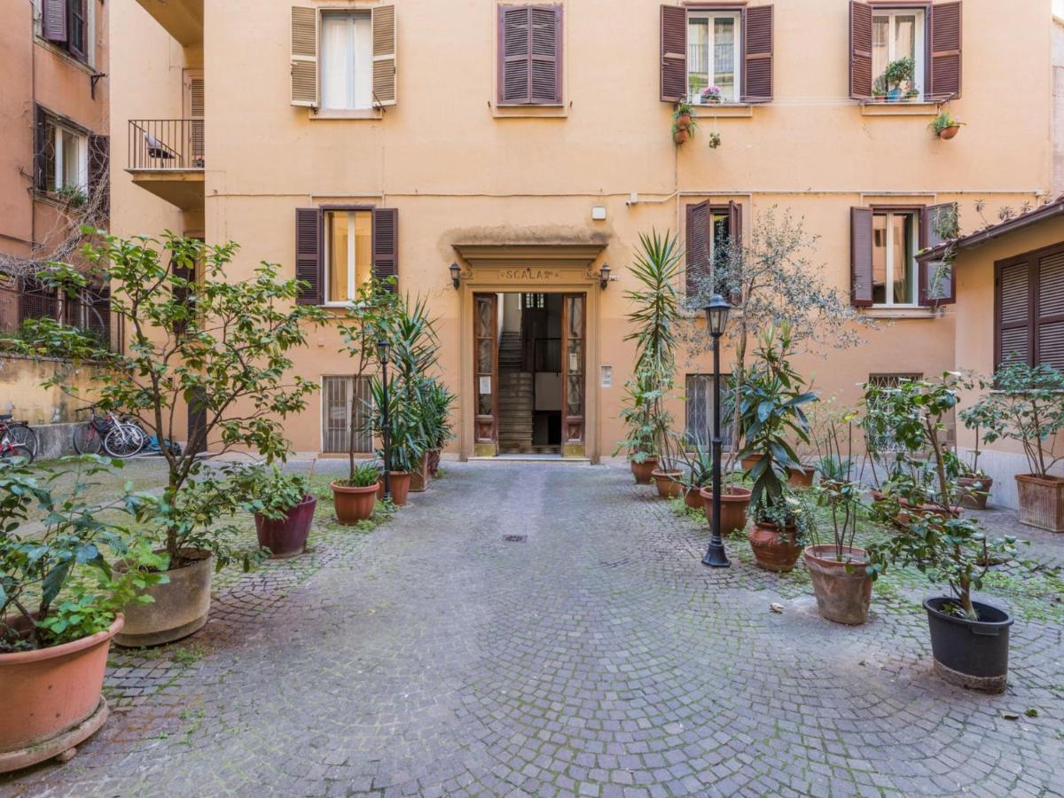 The Best Rent - Elegant Flat Near Colosseum روما المظهر الخارجي الصورة