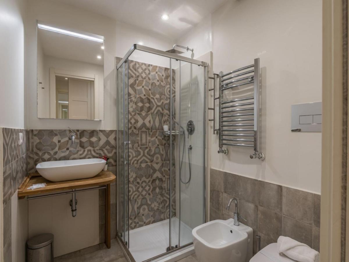 The Best Rent - Elegant Flat Near Colosseum روما المظهر الخارجي الصورة